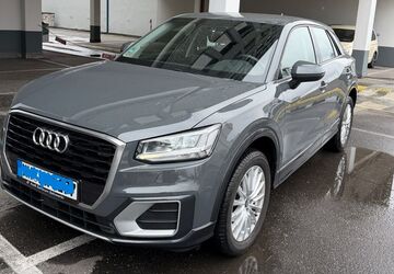 Audi Q2 68.491 km 19.390 &euro; Hamburg 22045