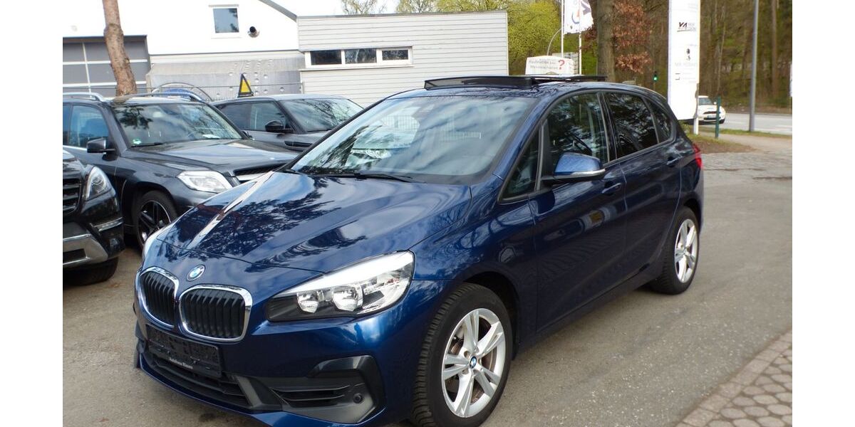 BMW 218 111.000 km 13.299 &euro; Hamburg 22559