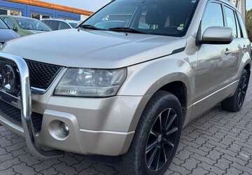 Suzuki Grand Vitara 235.000 km 5.300 &euro; Stelle 21435