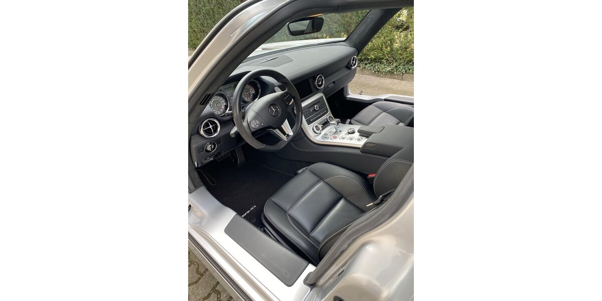 Mercedes-Benz SLS AMG 2.900 km 330.000 &euro; Hamburg 20038