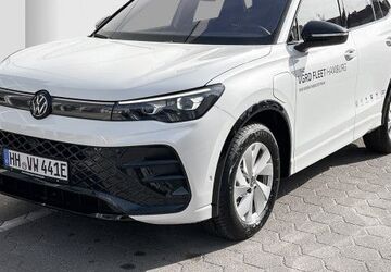 VW Tiguan 1.890 km 65.888 &euro; Hamburg 22303