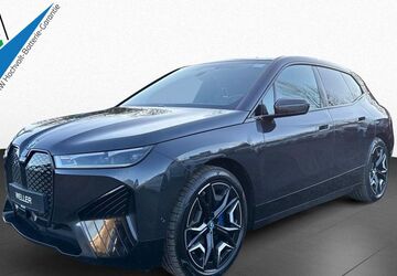 BMW iX 29.973 km 44.950 &euro; Hamburg 21073