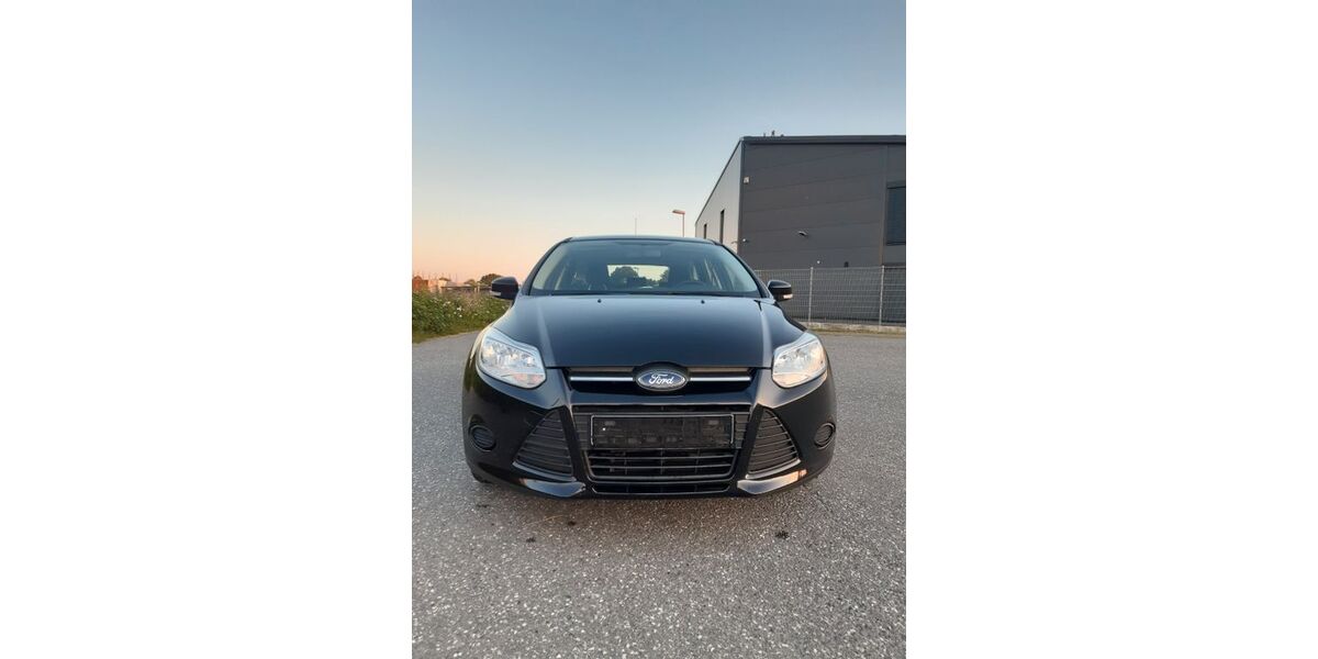 Ford Focus 126.500 km 5.800 &euro; Beckdorf 21643