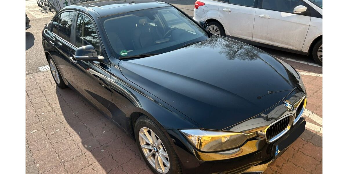 BMW 320 162.200 km 10.400 &euro; Hamburg 21075