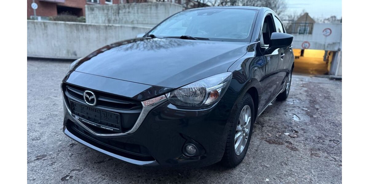 Mazda 2 73.000 km 10.890 &euro; Hamburg 22111