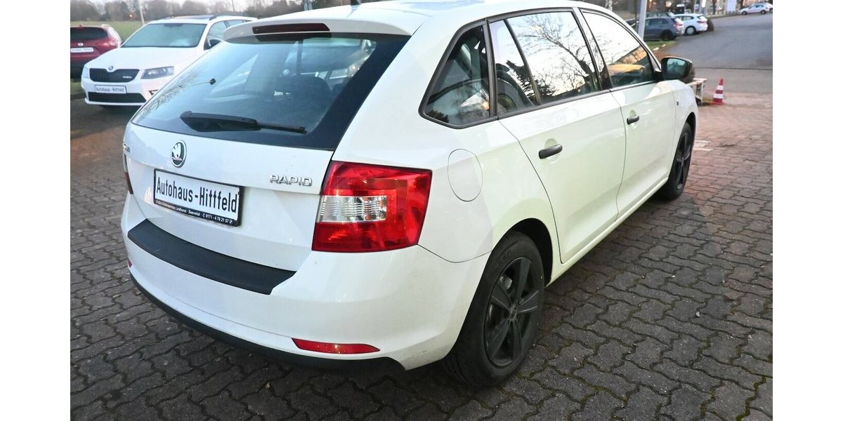Skoda Rapid Spaceback 1.2 mit NAVI Steuerkette neu!!! 175.000 km 5.200 &euro; Seevetal - Hittfeld 21218