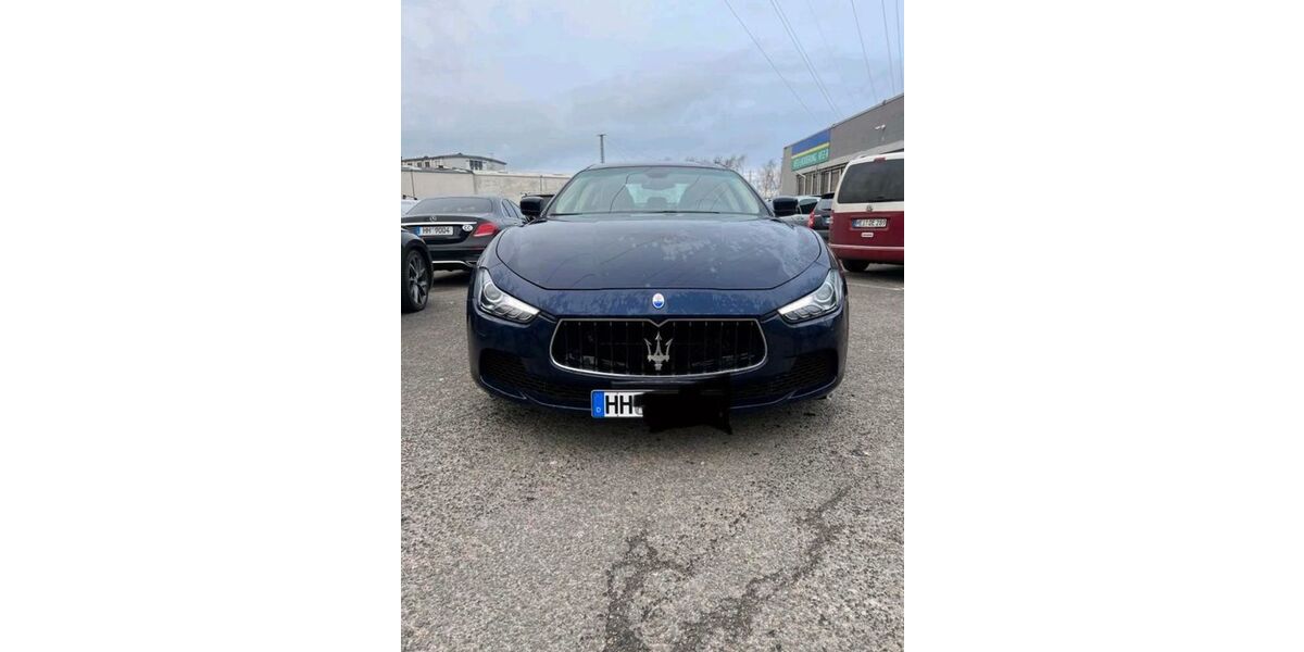 Maserati Ghibli 118.000 km 22.000 &euro; Hamburg 22111
