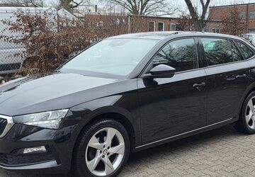 Skoda Scala 210.608 km 10.900 &euro; Hamburg 22453