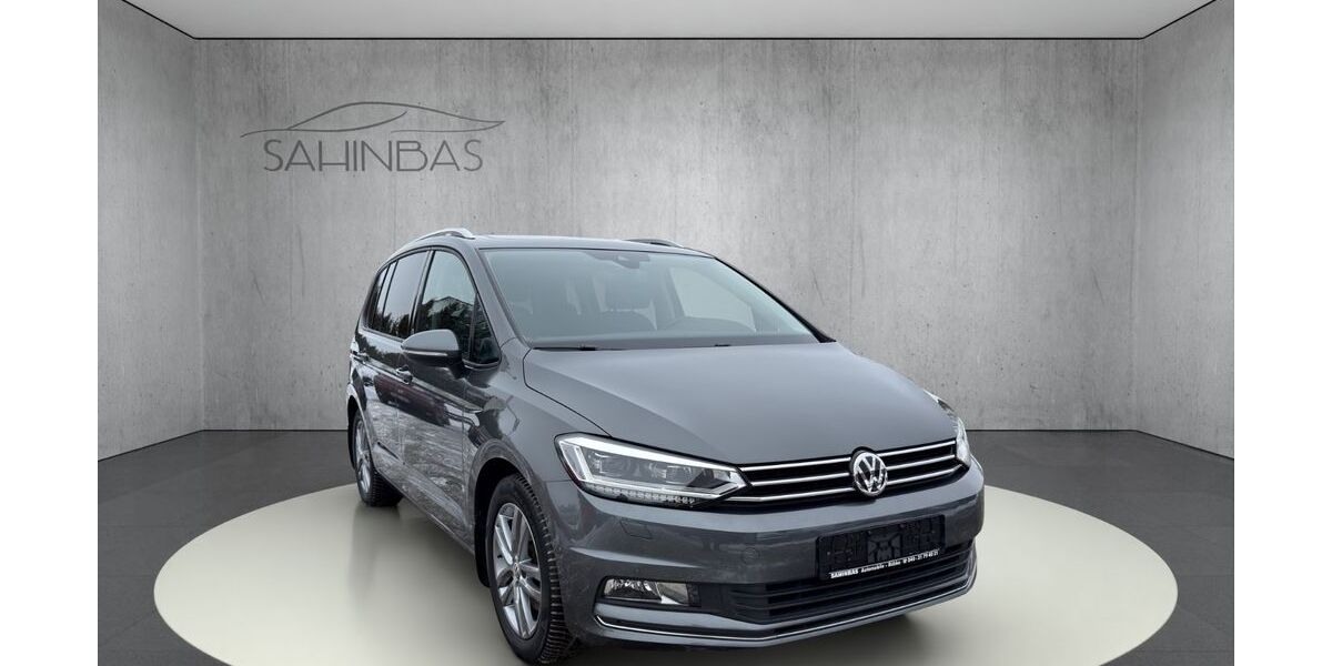 VW Touran 102.800 km 20.990 &euro; Neu Wulmstorf / Rübke 21629