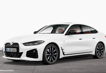 BMW i4 17.888 km 46.755 &euro; Barsbüttel bei Hamburg 22885