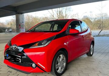 Toyota Aygo (X) 85.000 km 6.700 &euro; Hamburg 21107