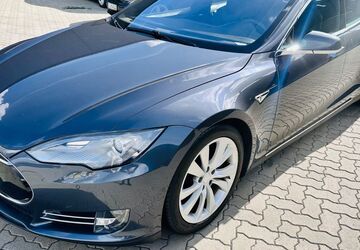 Tesla Model S 186.000 km 19.999 &euro; Geesthacht 21502