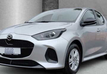 Mazda 2 Hybrid 3.766 km 23.890 &euro; Hamburg 21079