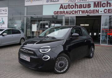 Fiat 500e 30.294 km 17.490 &euro; Hamburg 22043