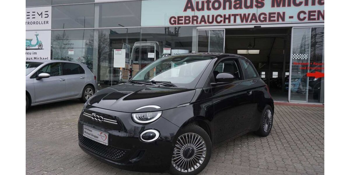 Fiat 500e 30.294 km 17.490 &euro; Hamburg 22043