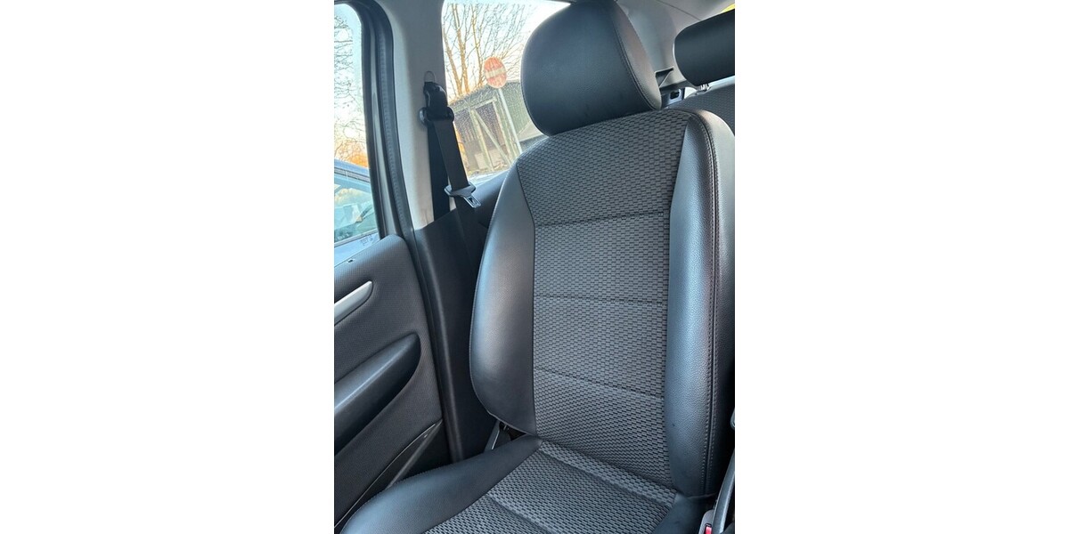 Mercedes-Benz b160 146.505 km 5.000 &euro; Hamburg 20038