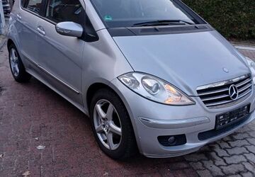 Mercedes-Benz A 180 207.000 km 1.899 &euro; Oststeinbek 22113