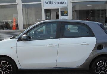 Smart ForFour 64.789 km 13.475 &euro; Geesthacht 21502