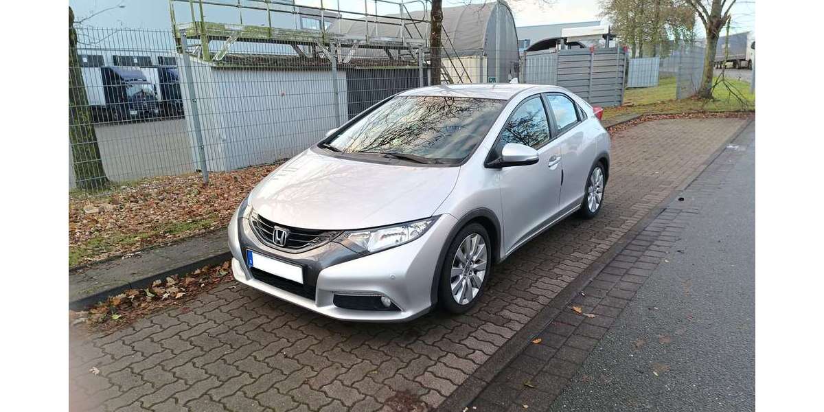 Honda Civic 74.000 km 11.750 &euro; Großhansdorf 22927