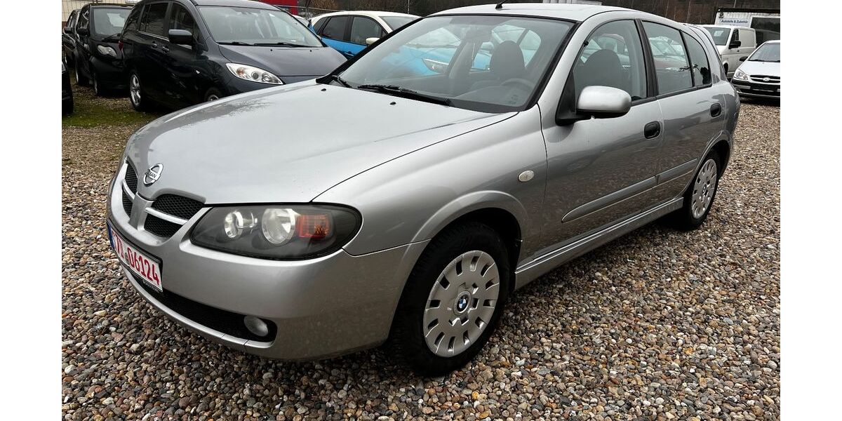 Nissan Almera 122.000 km 2.750 &euro; Buxtehude 21614