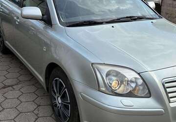 Toyota Avensis 277.466 km 1.690 &euro; Hamburg 20537