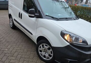 Fiat Doblo 149.000 km 5.900 &euro; hamburg 22549