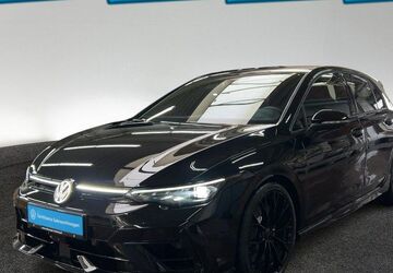 VW Golf 2.227 km 54.333 &euro; Hamburg 22761