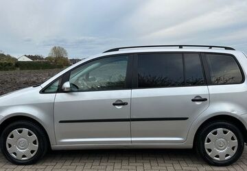 VW Touran 317.361 km 2.100 &euro; Hamburg 22045