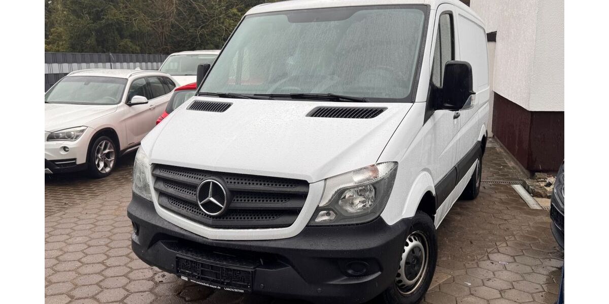 Mercedes-Benz Sprinter 158.000 km 11.890 &euro; Hamburg 22113