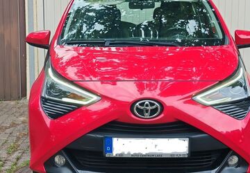 Toyota Aygo (X) 78.900 km 9.700 &euro; Hamburg 22045