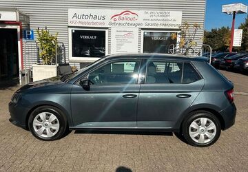 Skoda Fabia 122.000 km 7.950 &euro; Winsen (Luhe). 21423