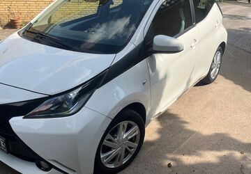 Toyota Aygo (X) 79.648 km 9.500 &euro; Buxtehude 21614