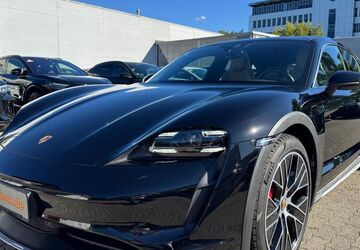 Porsche Taycan 26.040 km 71.950 &euro; Hamburg 22047