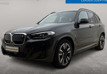 BMW iX3 13.732 km 47.244 &euro; Barsbüttel bei Hamburg 22885