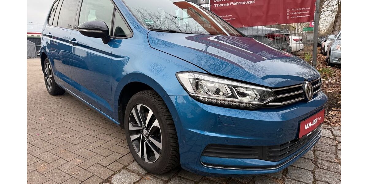 VW Touran 97.897 km 21.500 &euro; Hamburg 22043