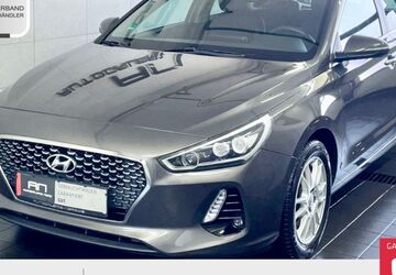 Hyundai i30 86.500 km 12.900 &euro; Stelle 21435