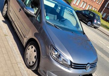 VW Touran 284.000 km 5.200 &euro; Hamburg 22199