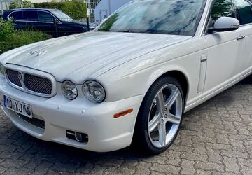 Jaguar XJ8 72.400 km 29.800 &euro; Hamburg 22419