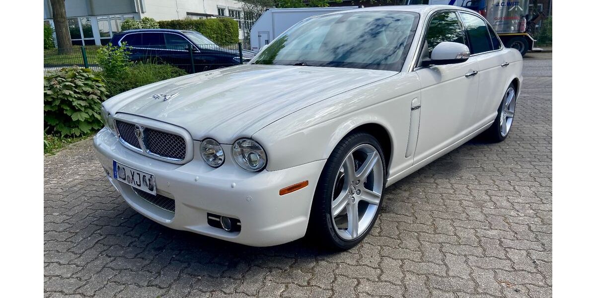 Jaguar XJ8 72.400 km 29.800 &euro; Hamburg 22419