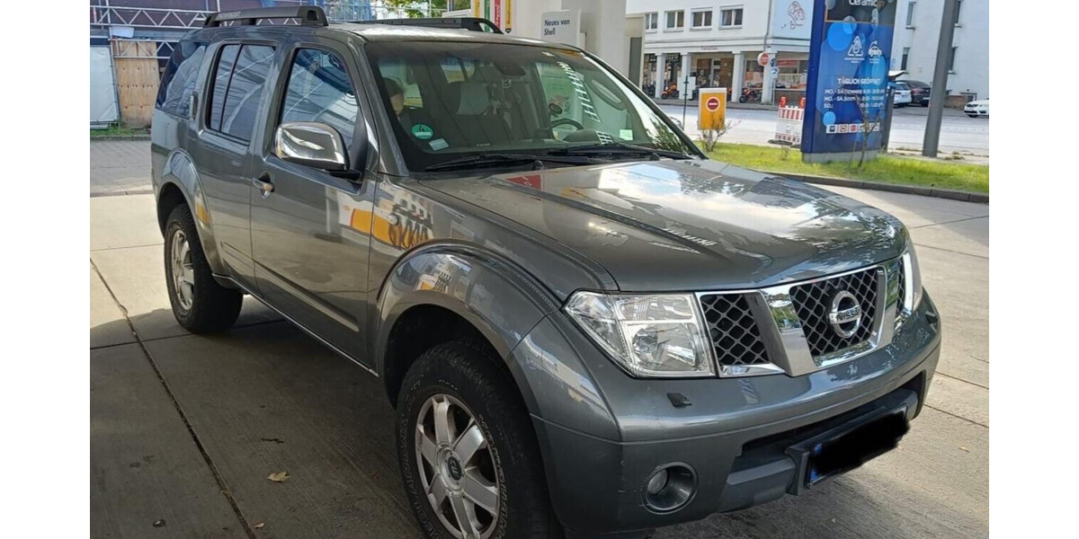 Nissan Pathfinder 253.000 km 11.000 &euro; Hamburg 20038