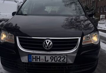 VW Touran 183.000 km 6.450 &euro; Rellingen 25462