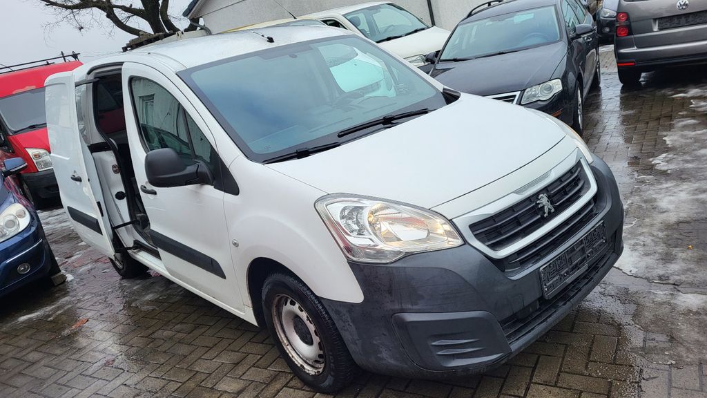 Peugeot Partner 204.123 km 4.370 &euro; Hamburg 20539