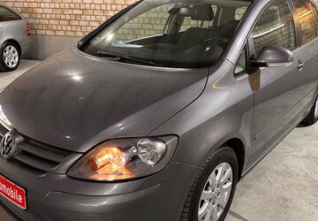 VW Golf 124.800 km 5.650 &euro; Hamburg 21079