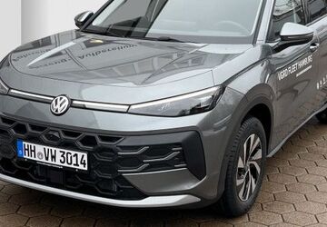 VW T-Roc 12.250 km 39.888 &euro; Hamburg 22303