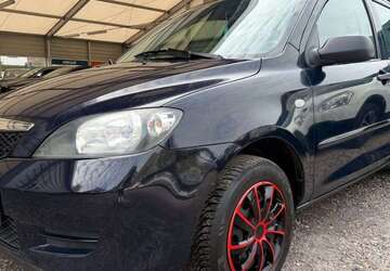 Mazda 2 151.235 km 1.990 &euro; Hamburg 22179