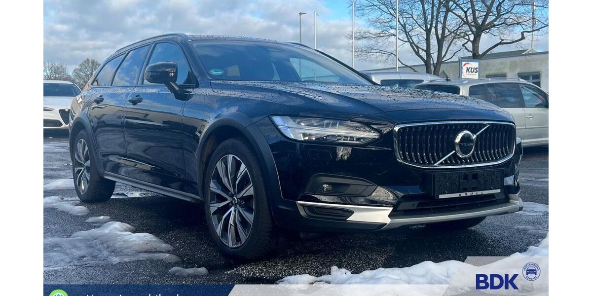 Volvo V90 Cross Country 150.000 km 27.990 &euro; Quickborn 25451