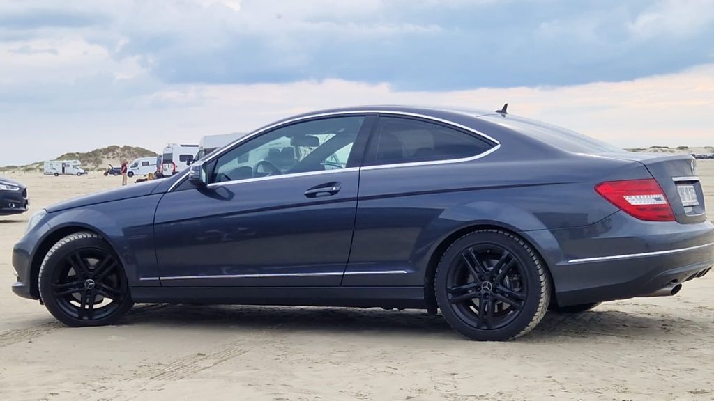 Mercedes-Benz C 250 122.000 km 14.295 &euro; Hamburg 22589