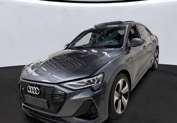 Audi e-tron 39.071 km 33.990 &euro; Hamburg 22047