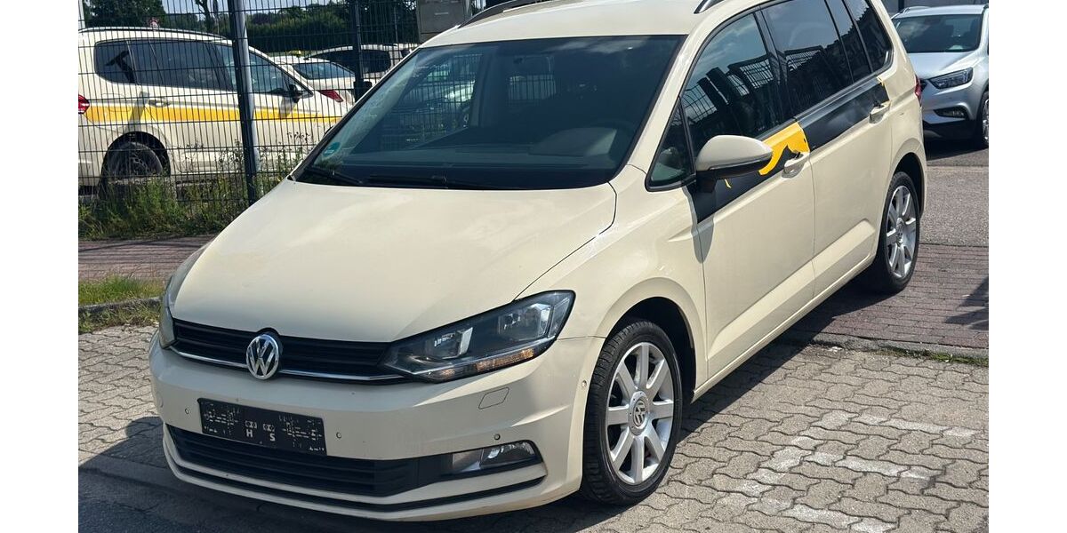 VW Touran 396.000 km 4.200 &euro; Stapelfeld bei Hamburg 22145