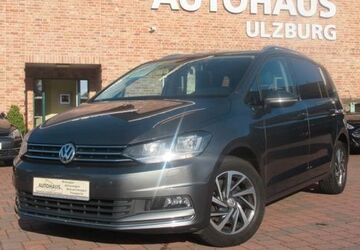 VW Touran 227.661 km 9.900 &euro; Henstedt Ulzburg(20 km nördlich von HH-direkt an der A7) 24558